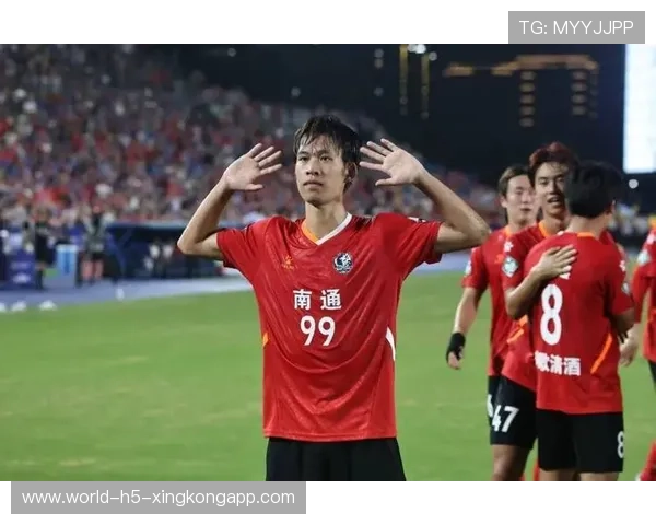 现场“激情四射”，运动员“极速冲刺”点燃观众！